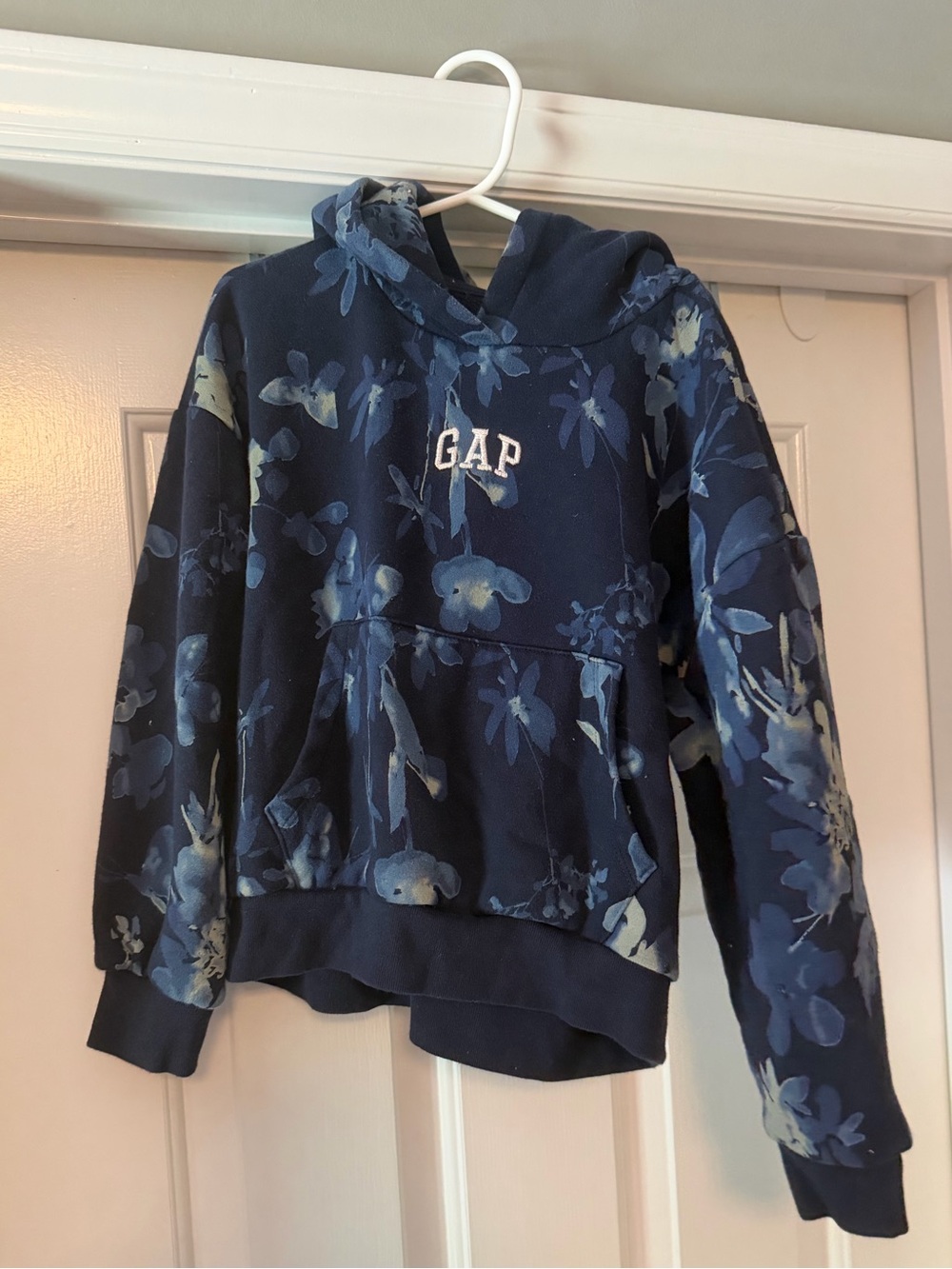GAP Kids Hooded Sweatshirt Size M(8)